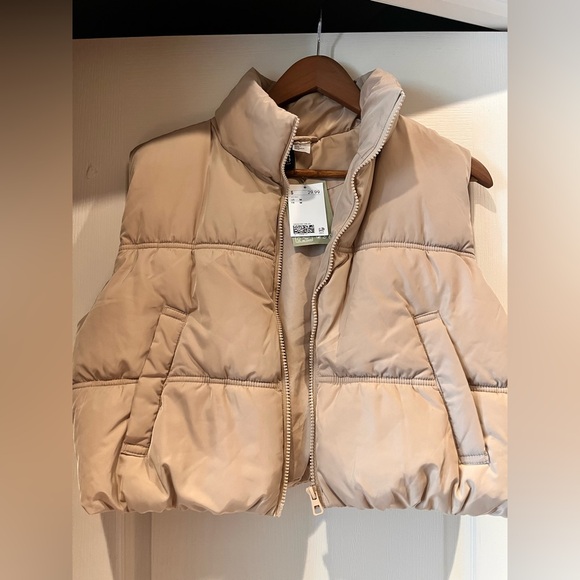 H&M Jackets & Blazers - H&M Beige Puffer Vest